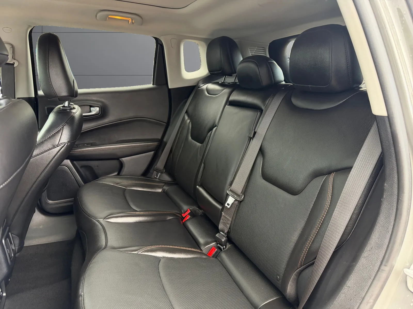 Jeep Compass photo 16
