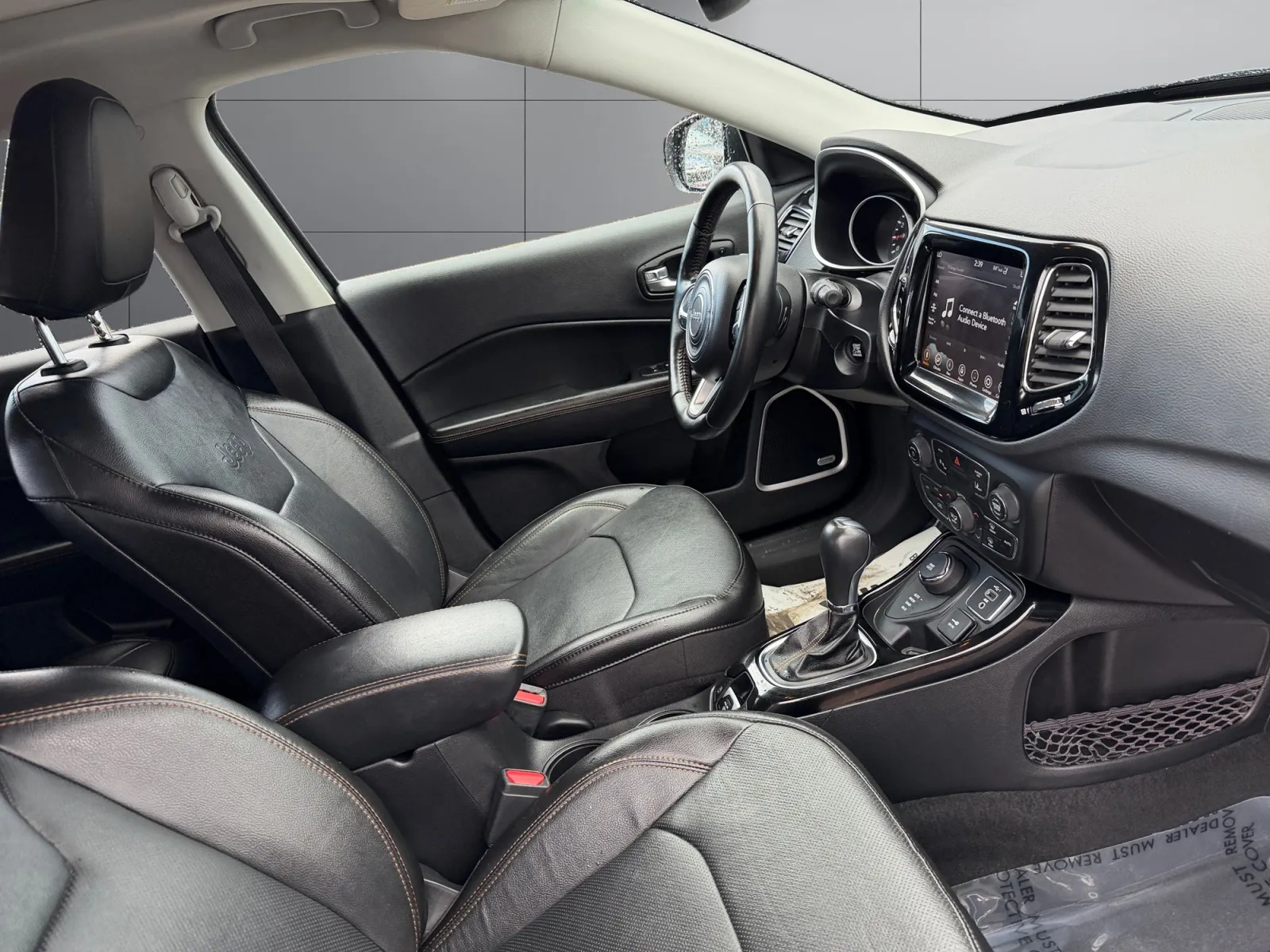 Jeep Compass photo 17