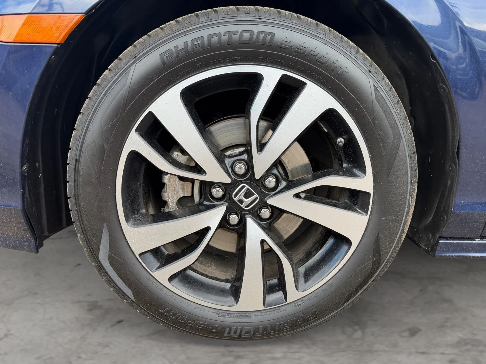 Honda Odyssey photo 9