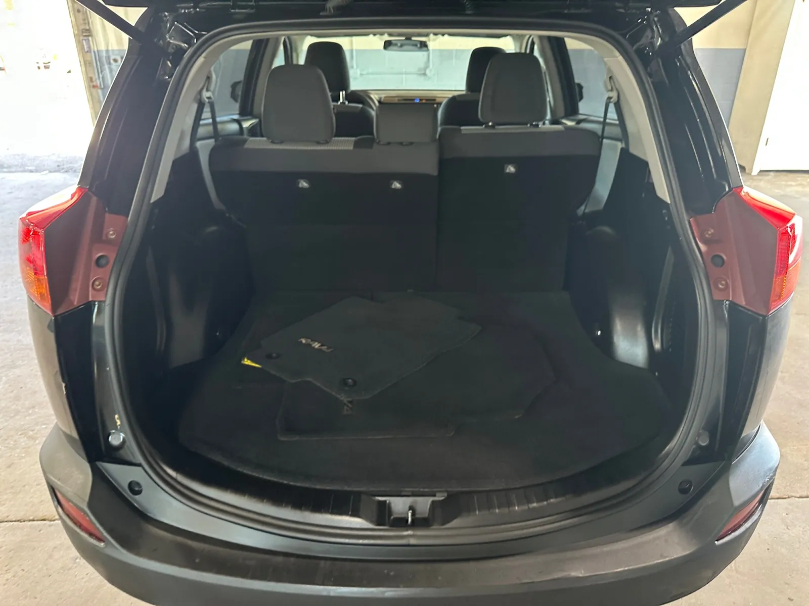 Toyota RAV4 photo 19