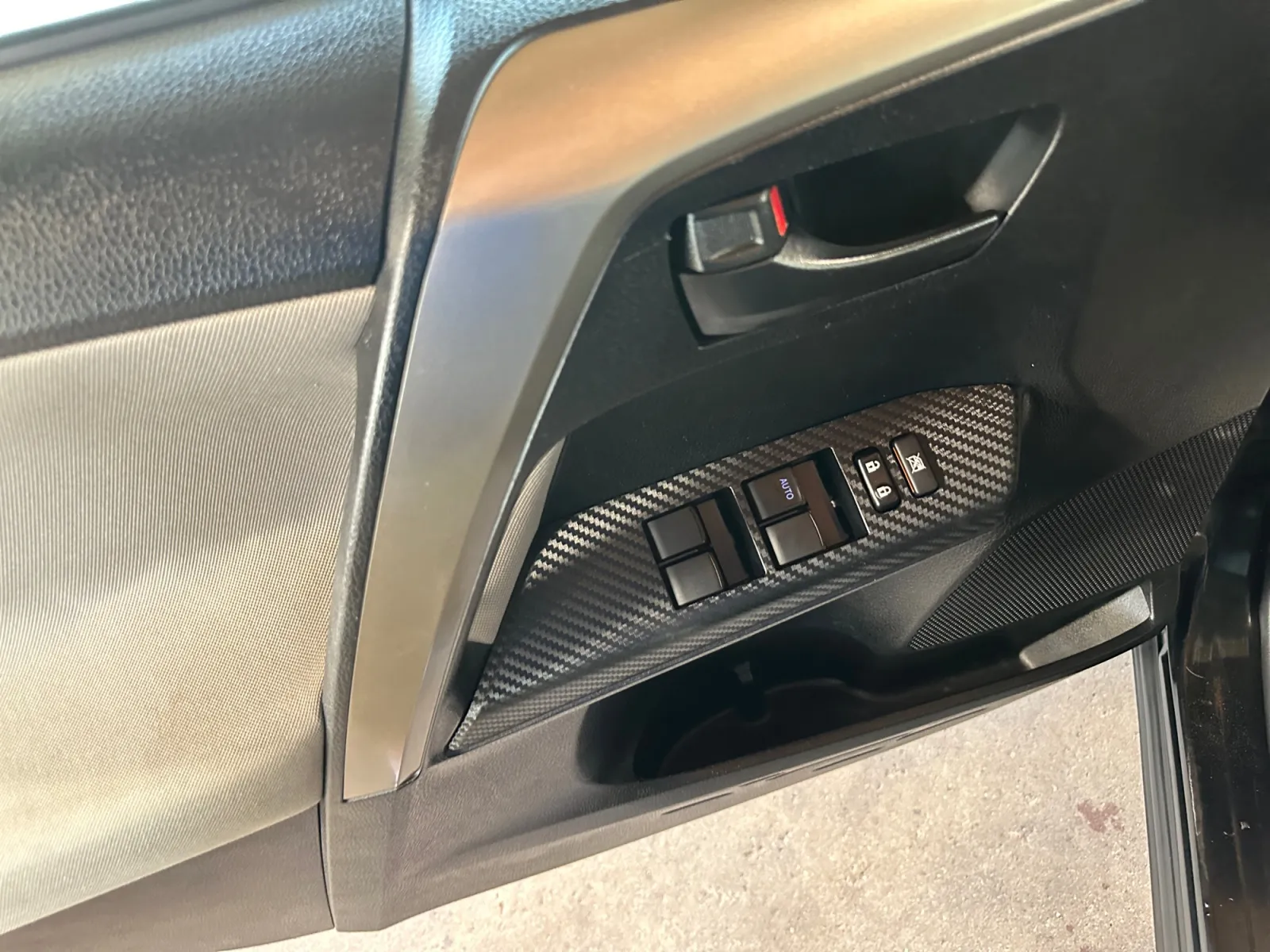 Toyota RAV4 photo 11