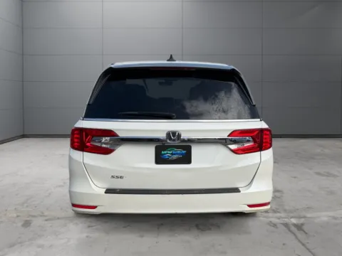 More photos of 2018 Honda Odyssey EX-L at New Wave Automotive, CO
