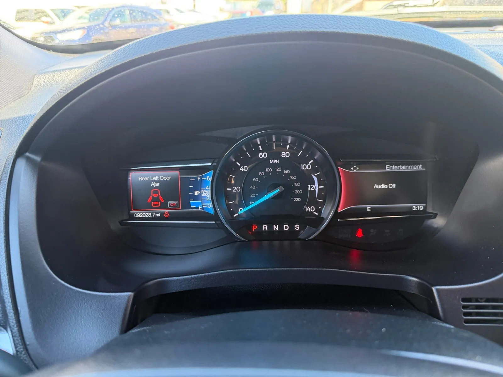 Ford Explorer photo 14