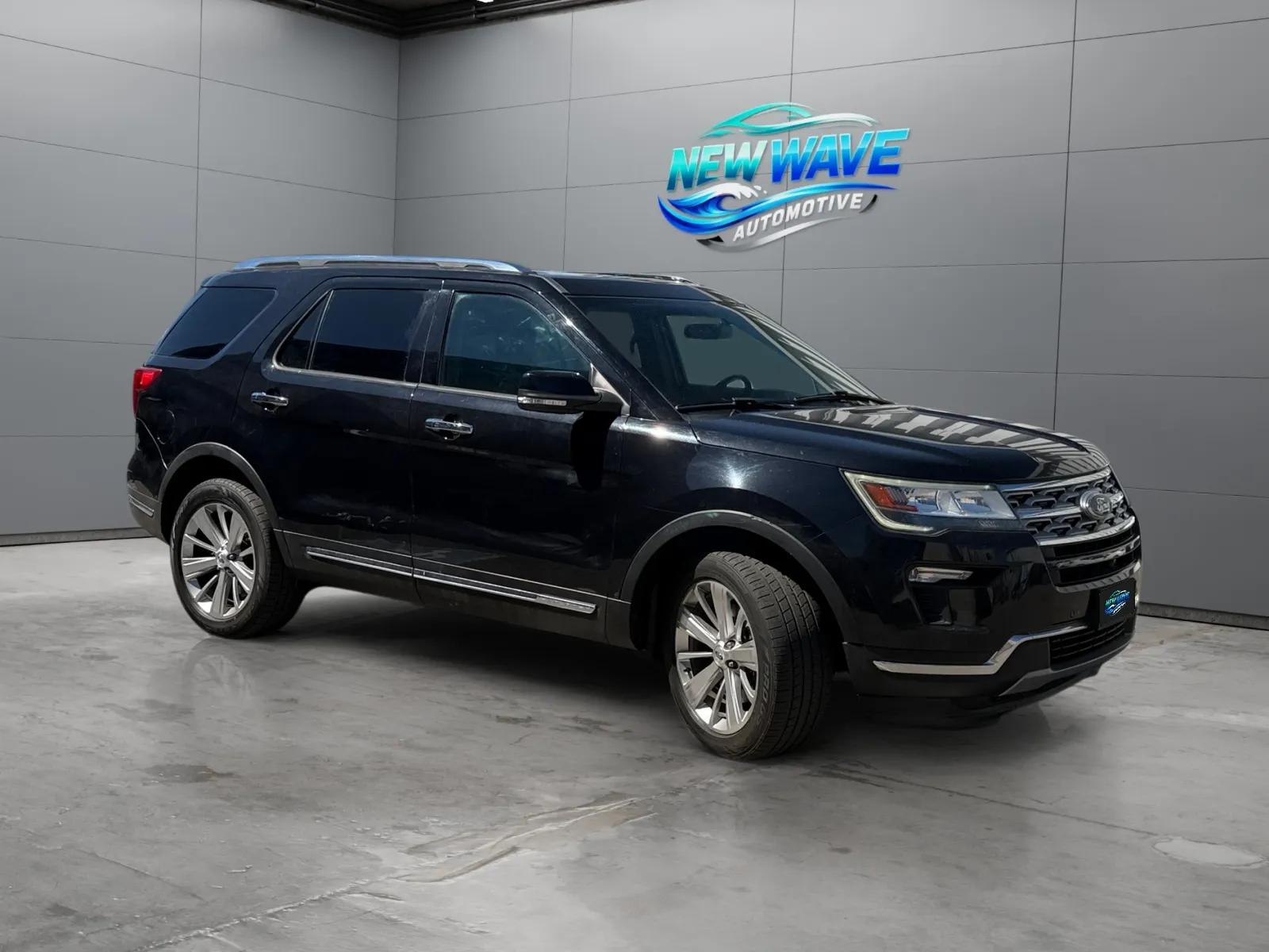 Ford Explorer photo 7