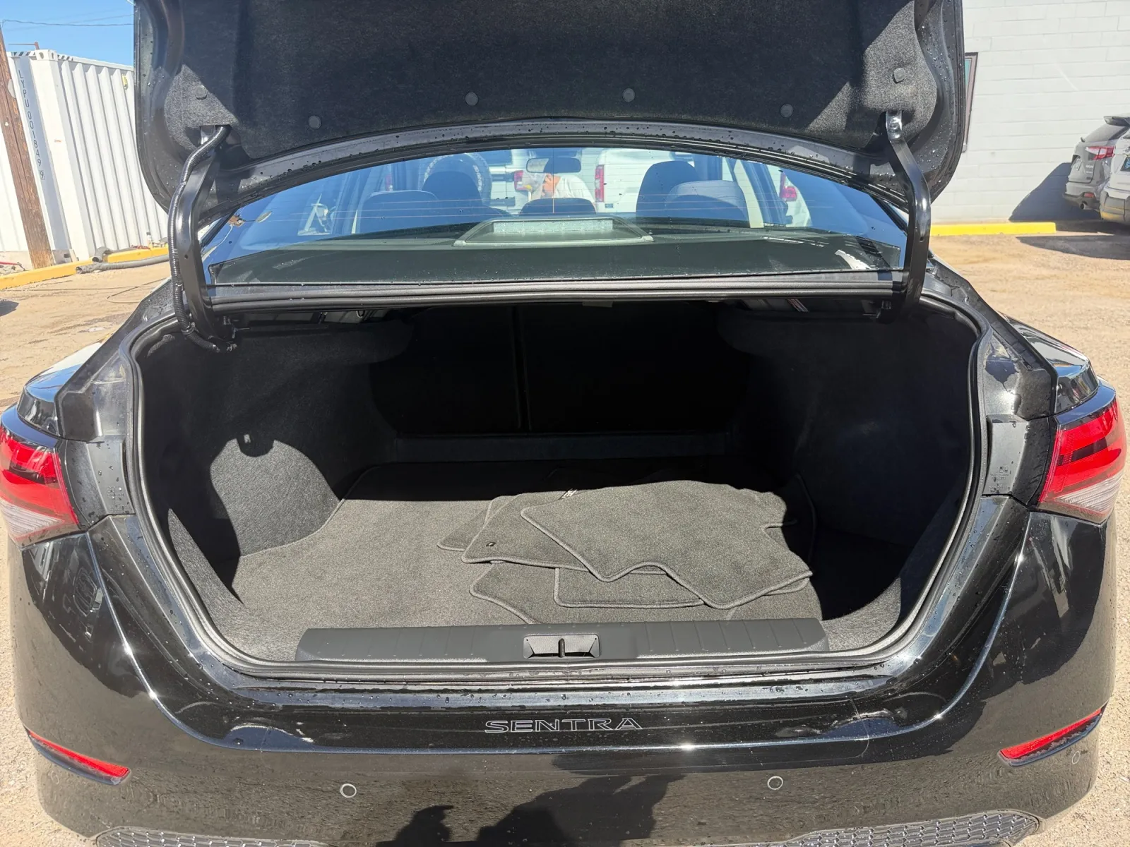 Nissan Sentra photo 19
