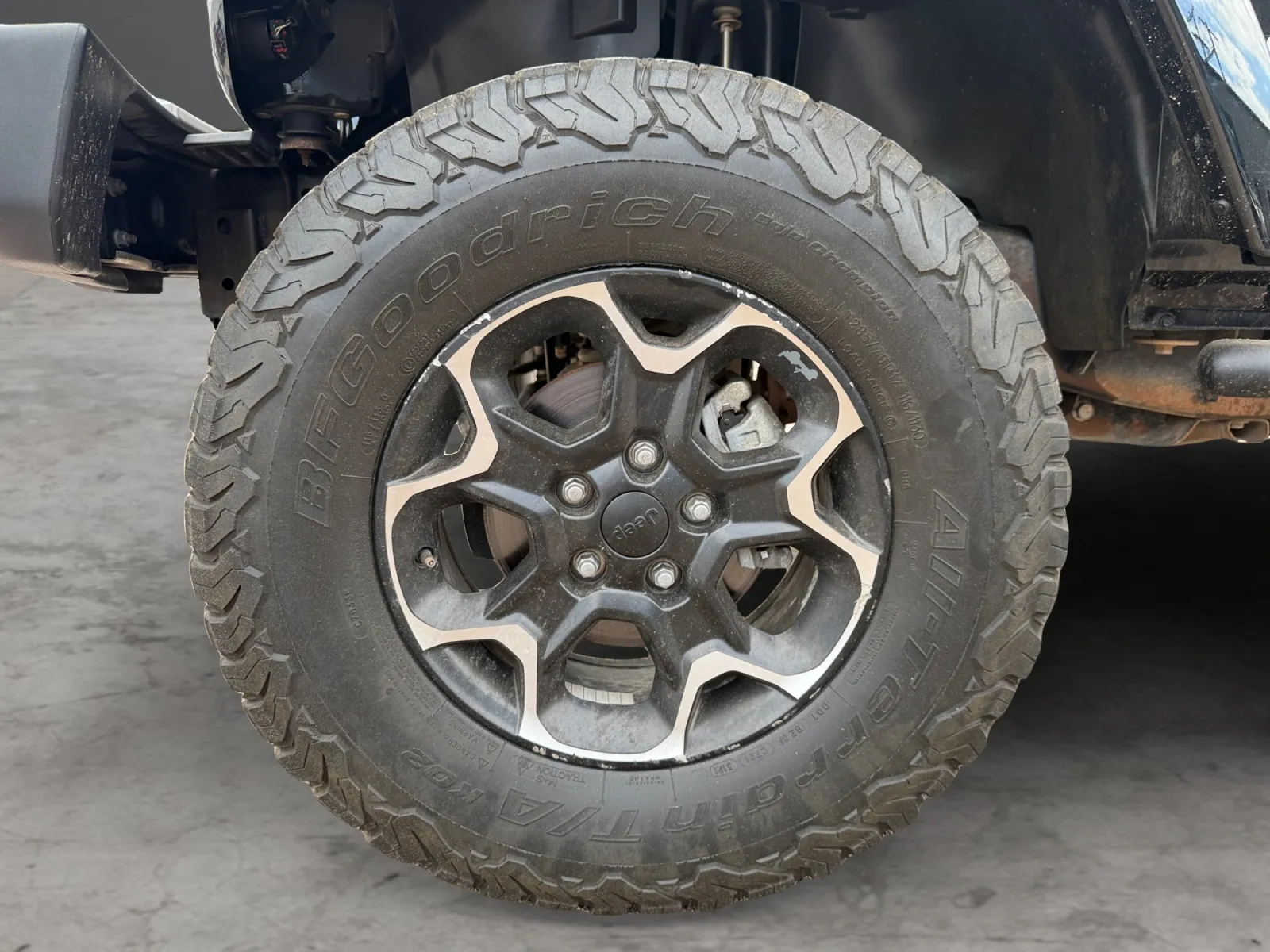 Jeep Wrangler photo 9