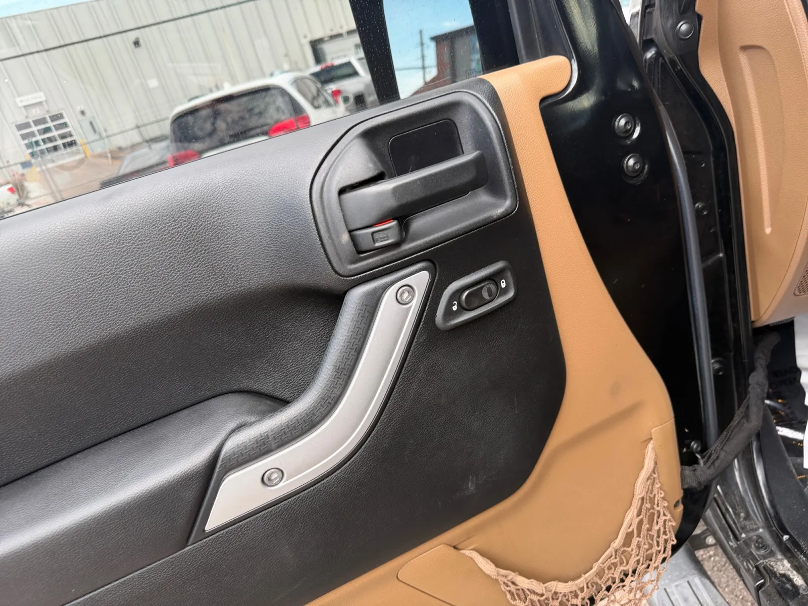 Jeep Wrangler photo 11