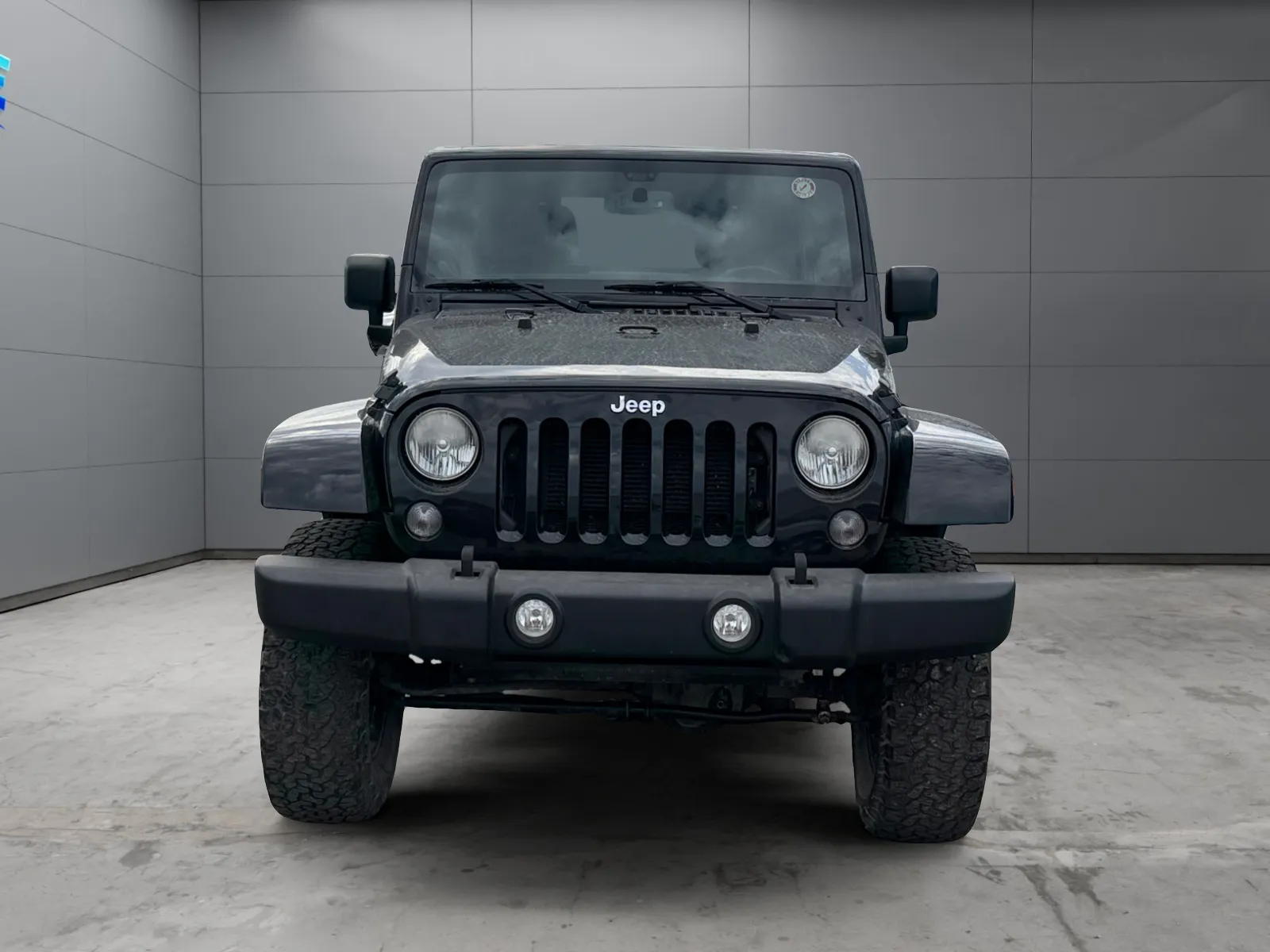 Jeep Wrangler photo 8