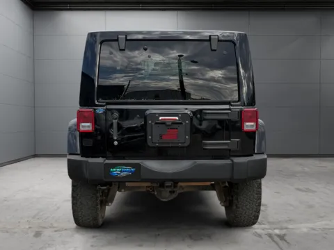 More photos of 2014 Jeep Wrangler Unlimited Rubicon at New Wave Automotive, CO