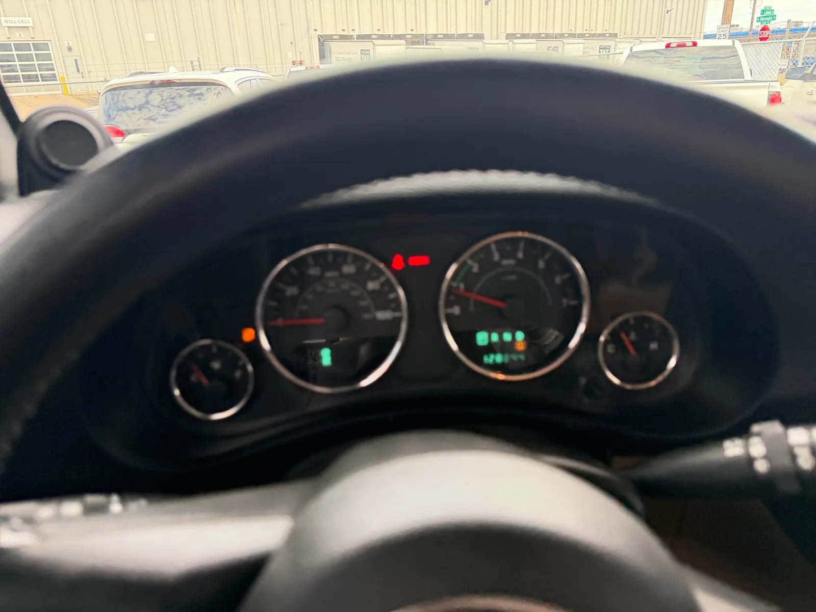 Jeep Wrangler photo 14