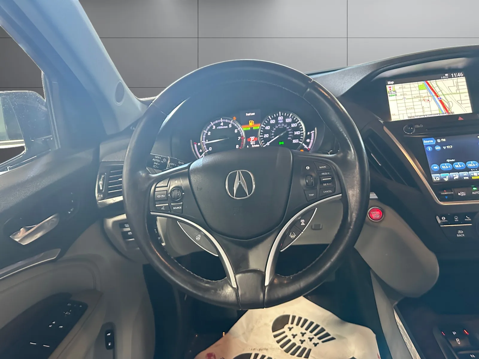 Acura MDX photo 13