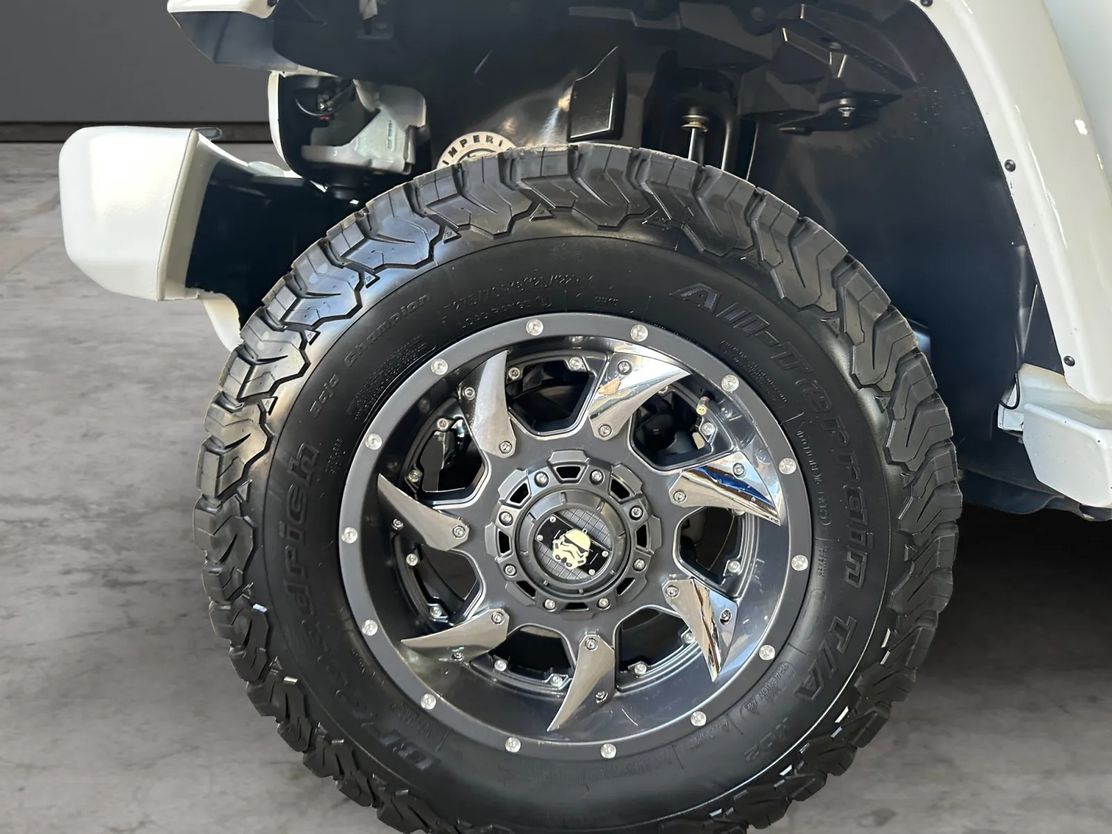 Jeep Wrangler photo 9