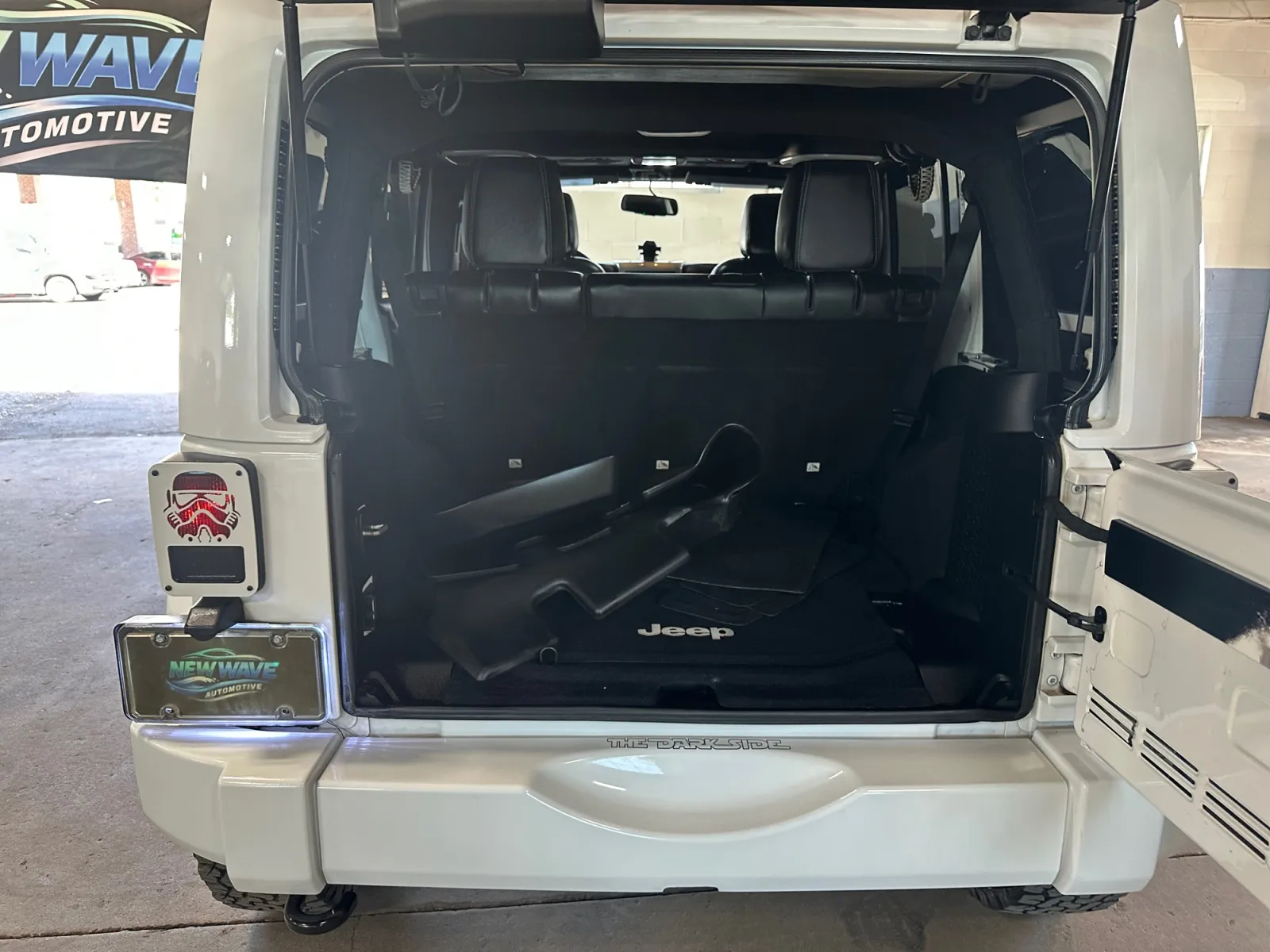 Jeep Wrangler photo 18