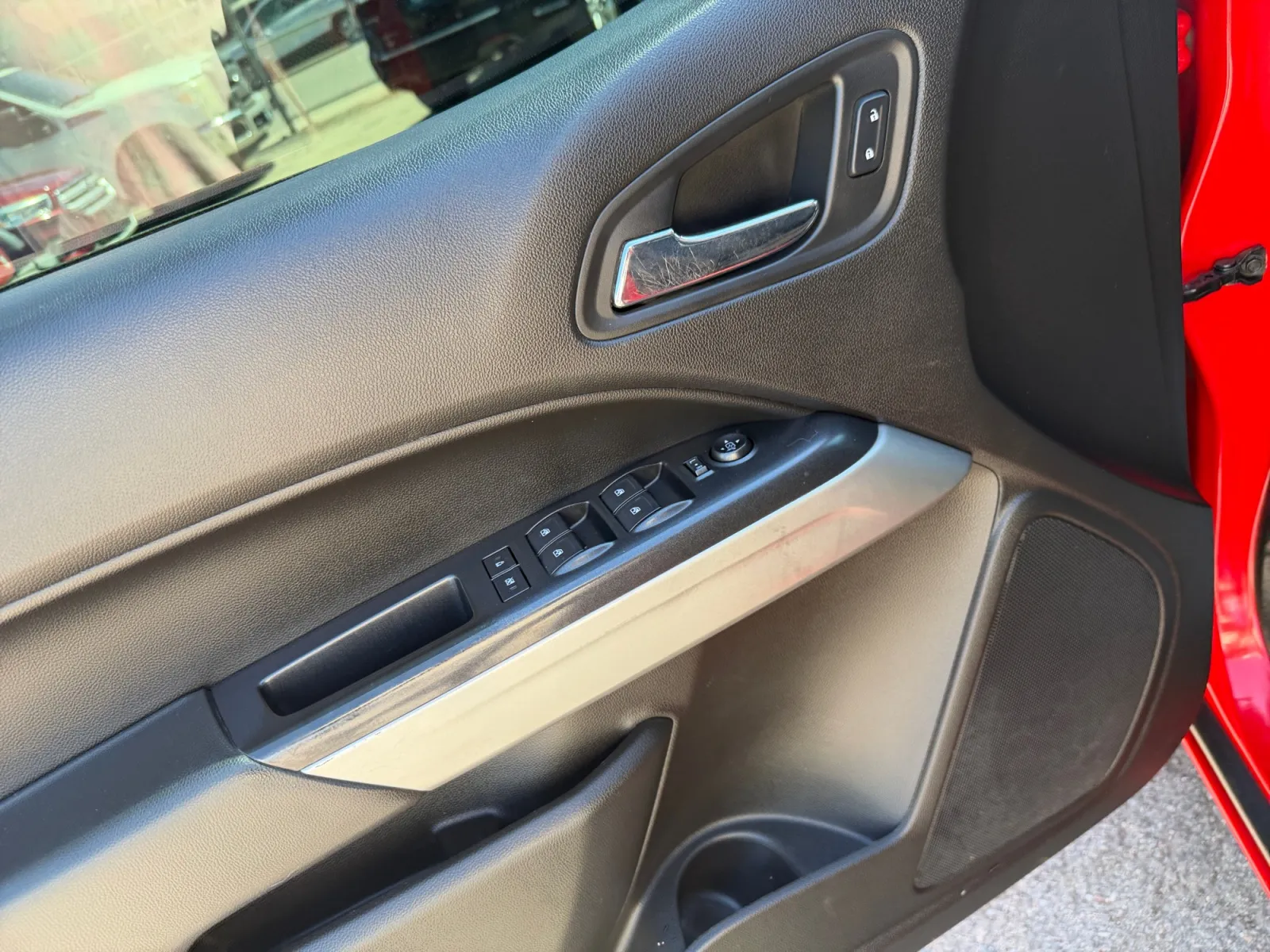 Chevrolet Colorado photo 11