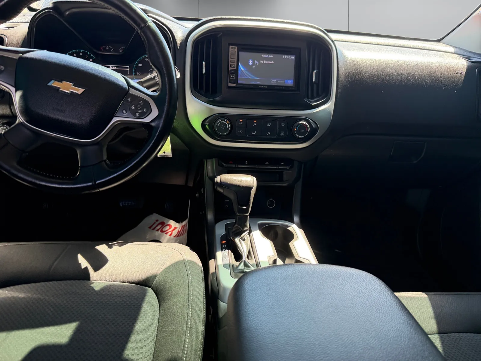 Chevrolet Colorado photo 12
