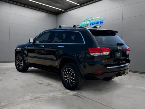 Another view of 2019 Jeep Grand Cherokee Limited 4x4 for sale in Denver, CO at New Wave Automotive