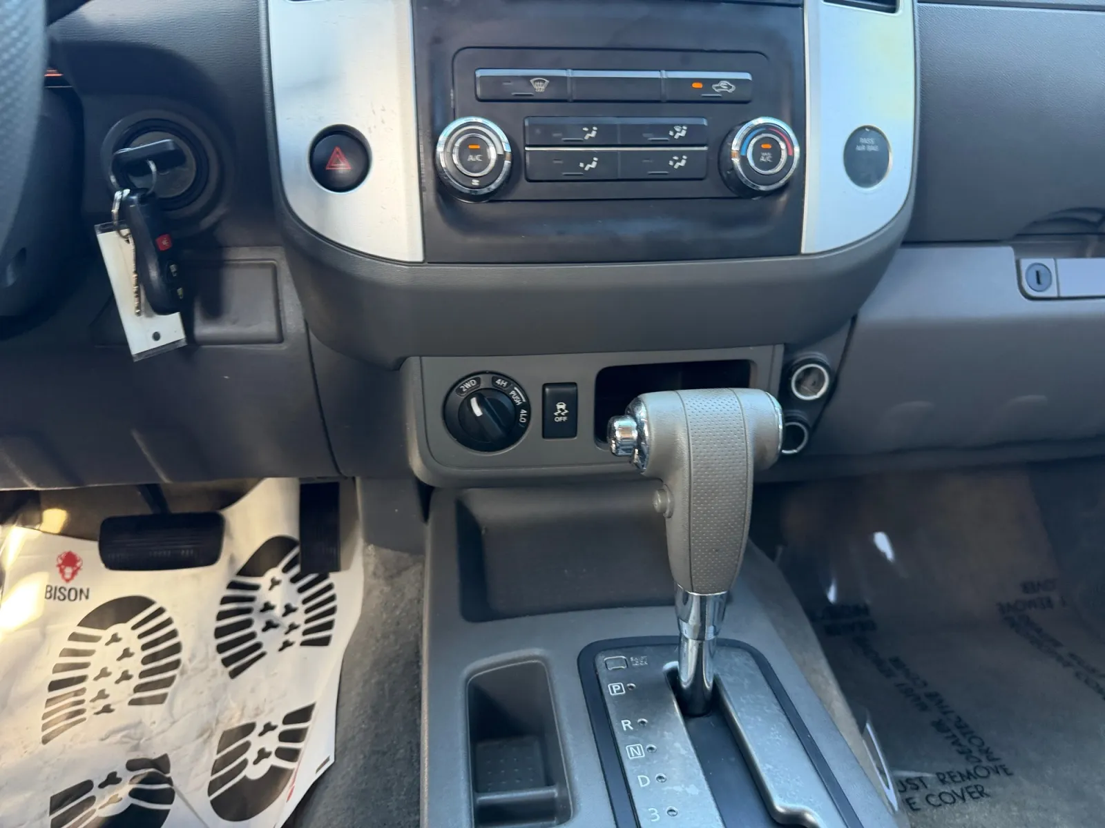 Nissan Frontier photo 15
