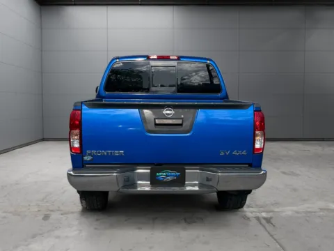 More photos of 2015 Nissan Frontier SV at New Wave Automotive, CO