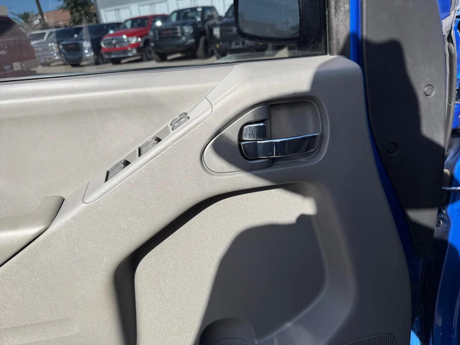 Nissan Frontier photo 11