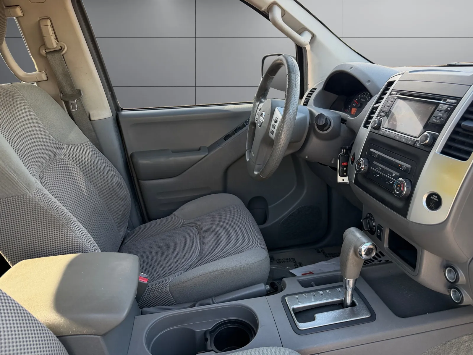 Nissan Frontier photo 17