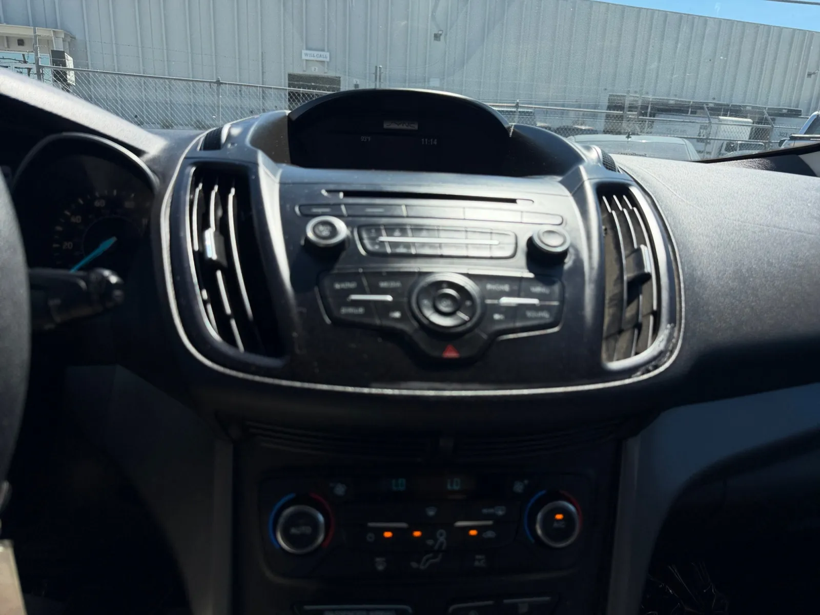 Ford Escape photo 21
