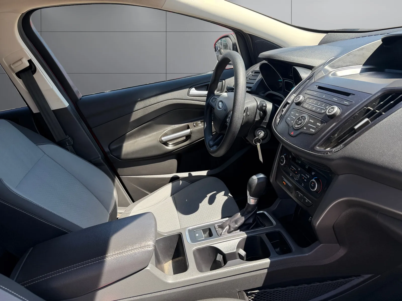 Ford Escape photo 17