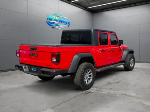 More photos of 2020 Jeep Gladiator Sport S 4x4 at New Wave Automotive, CO
