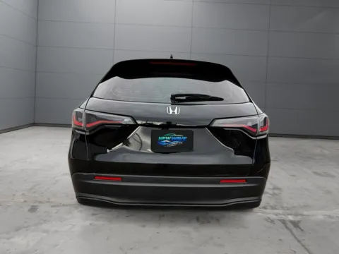 More photos of 2023 Honda HR-V AWD LX at New Wave Automotive, CO