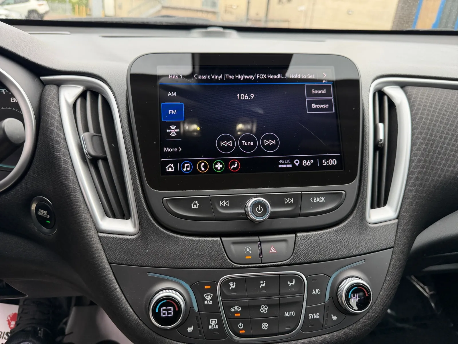 Chevrolet Malibu photo 21