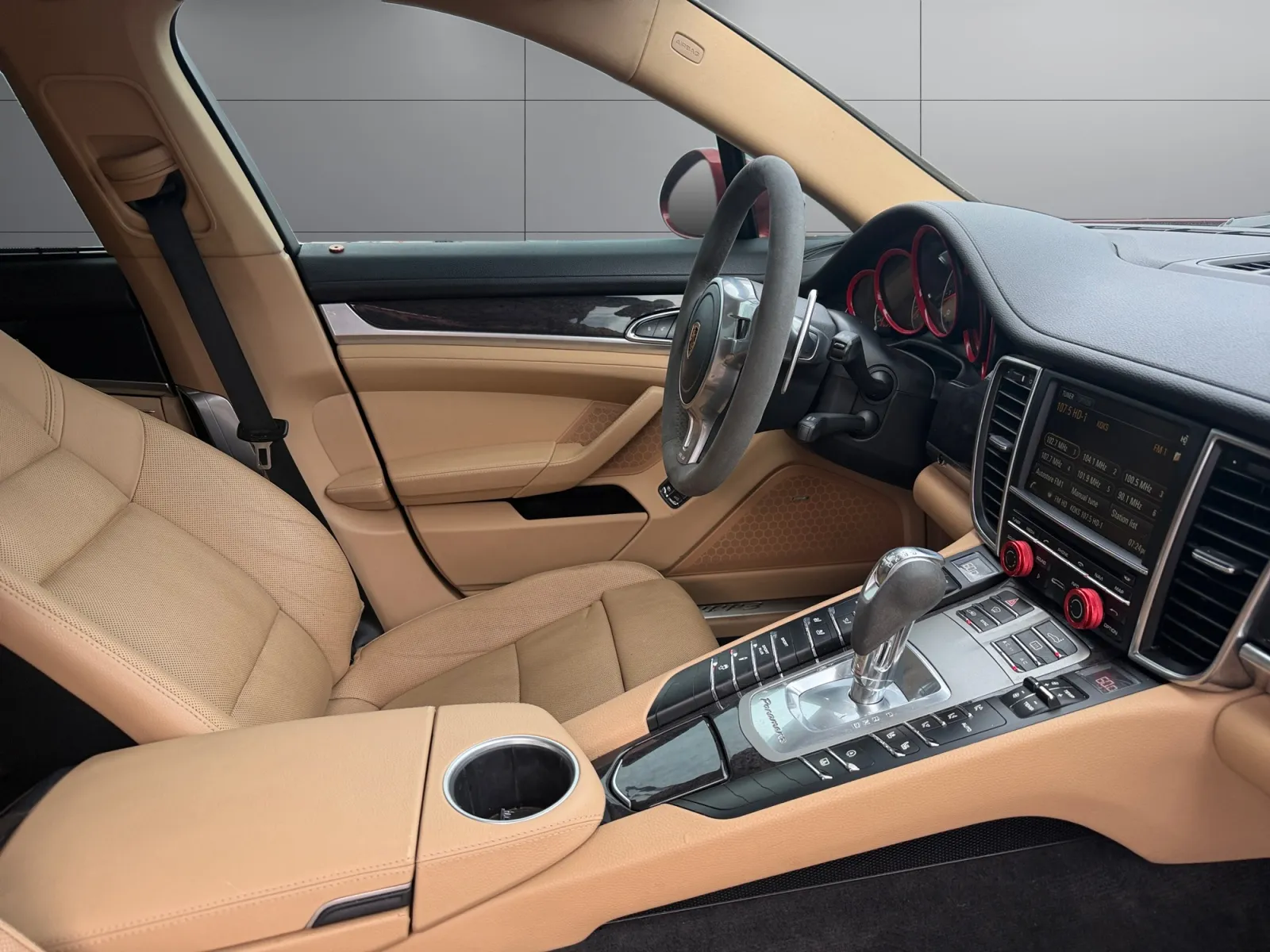 Porsche Panamera photo 17