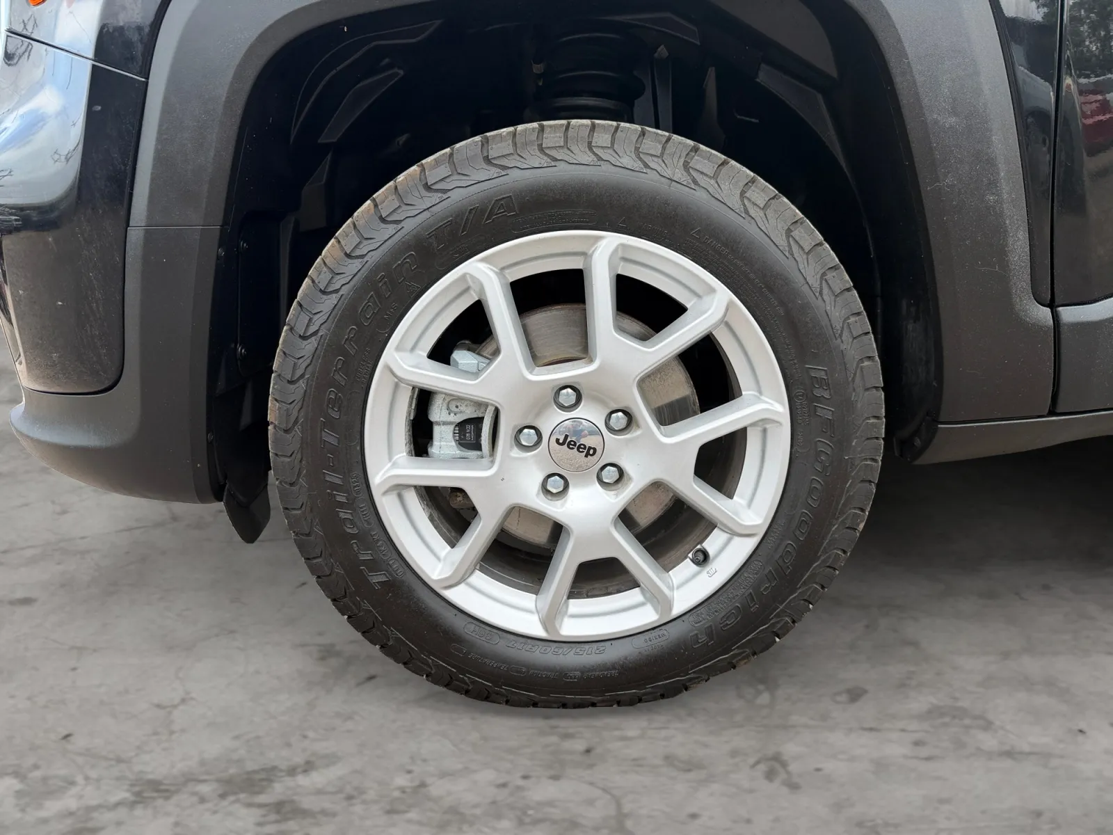 Jeep Renegade photo 9