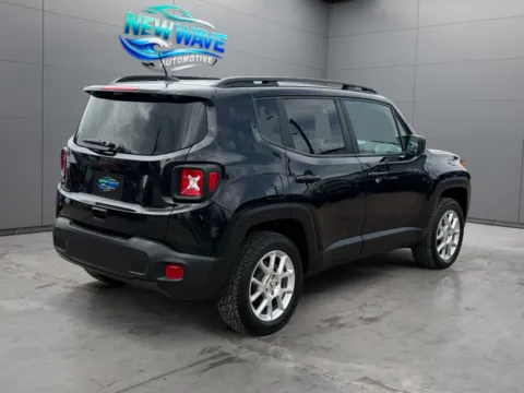 More photos of 2022 Jeep Renegade Latitude 4x4 at New Wave Automotive, CO