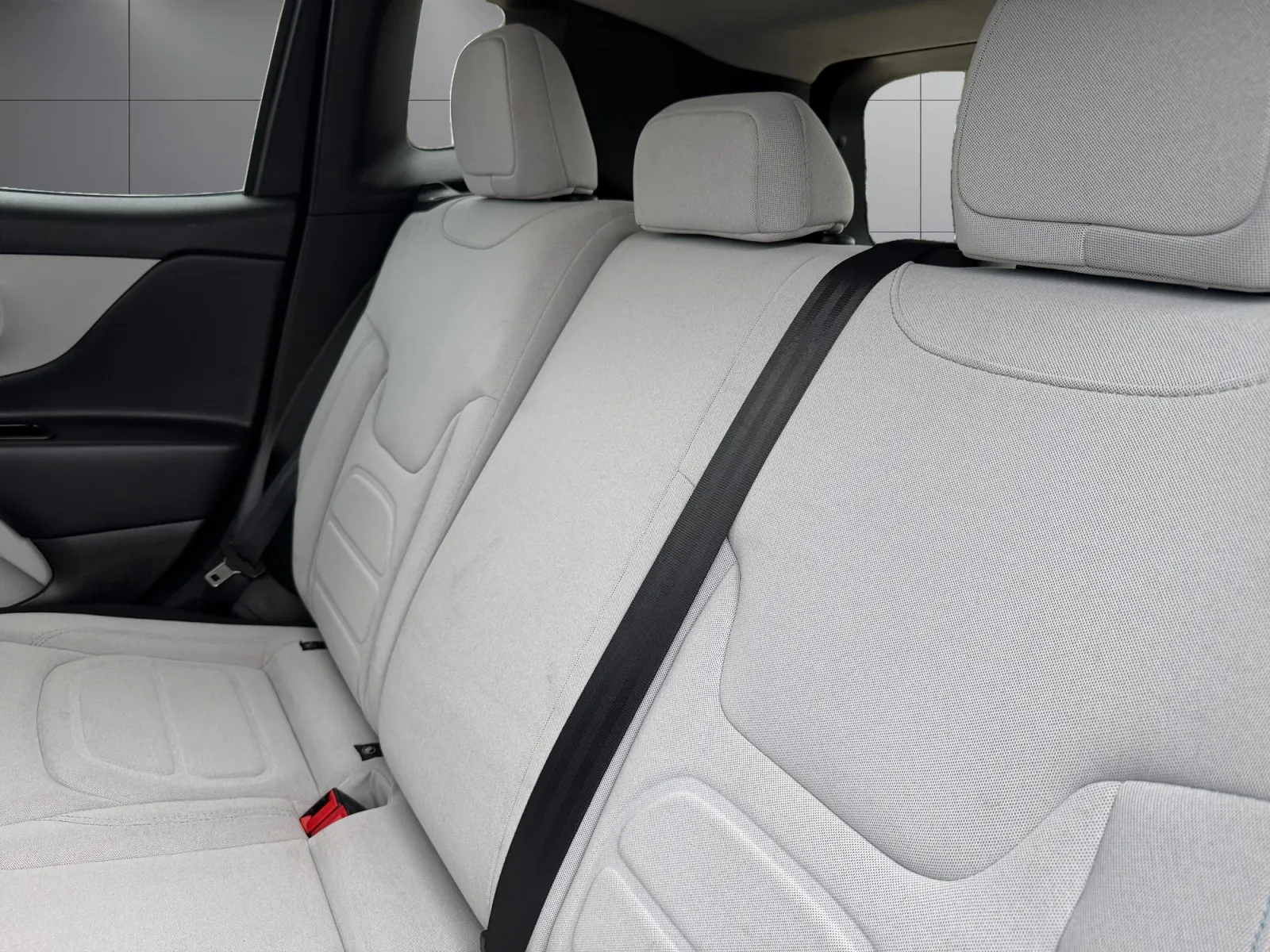 Jeep Renegade photo 16