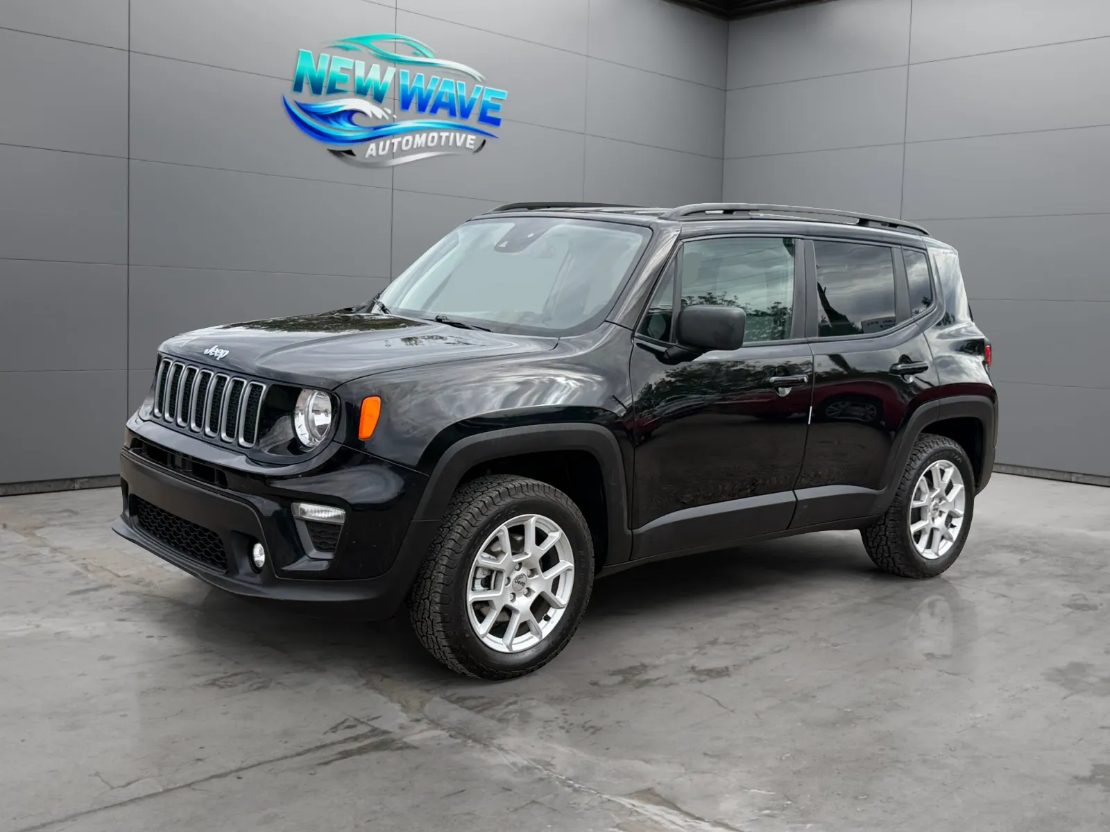 Black 2022 Jeep Renegade Latitude 4x4 for sale in Denver, CO