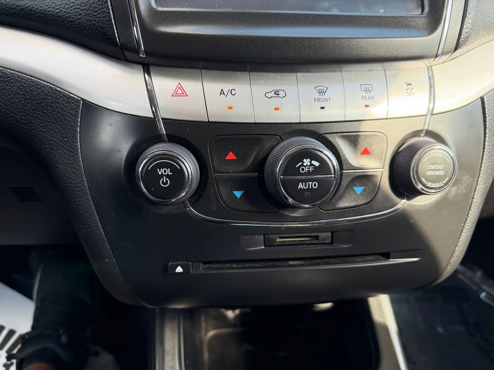 Dodge Journey photo 24