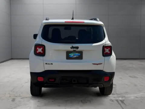More photos of 2016 Jeep Renegade Trailhawk at New Wave Automotive, CO