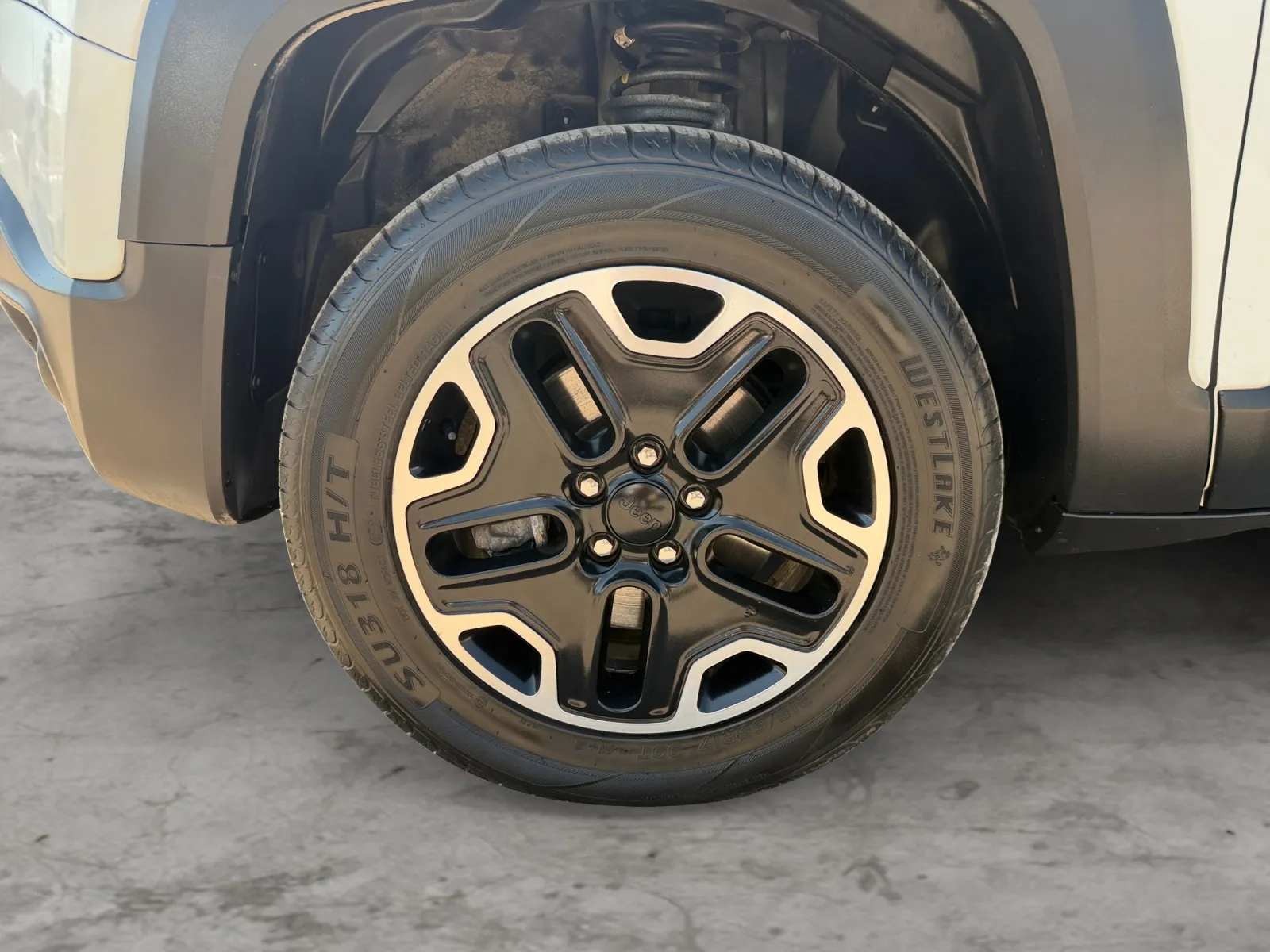 Jeep Renegade photo 9