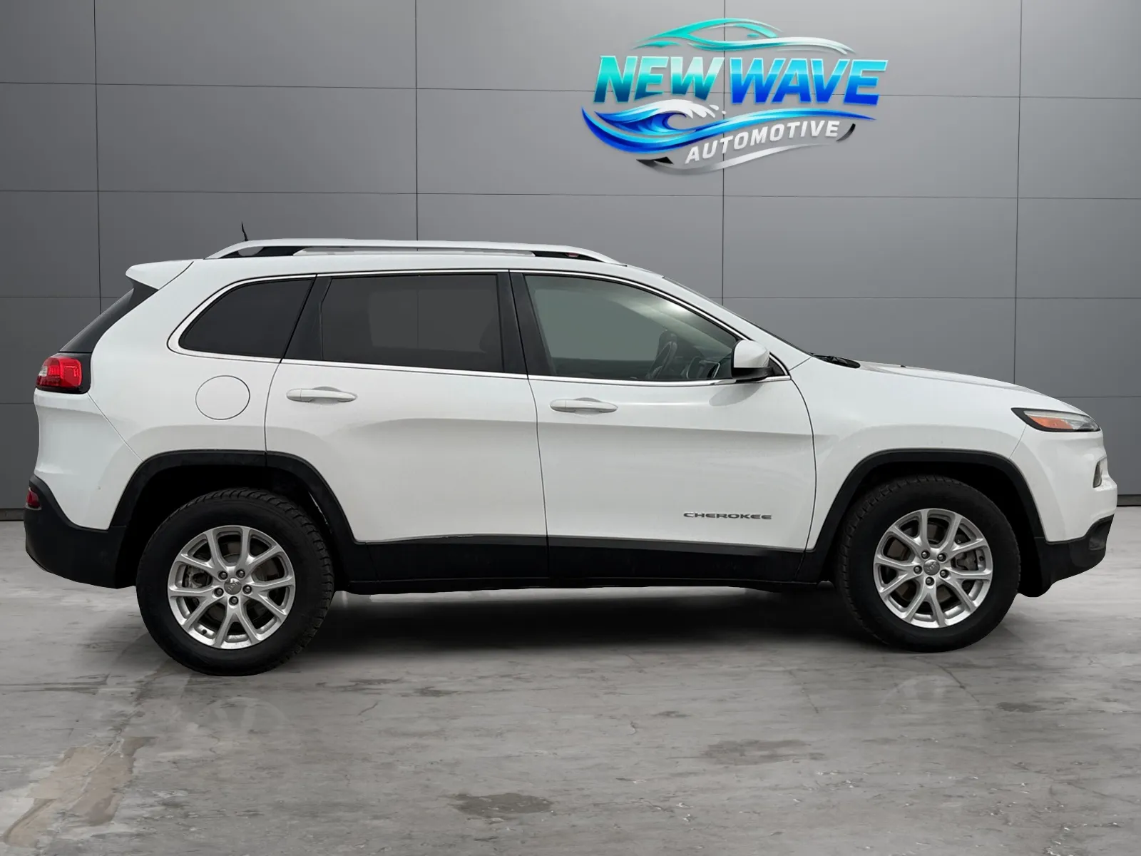 Jeep Cherokee photo 6