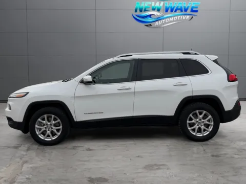 Photos of 2016 Jeep Cherokee Latitude for sale in Denver, CO at New Wave Automotive