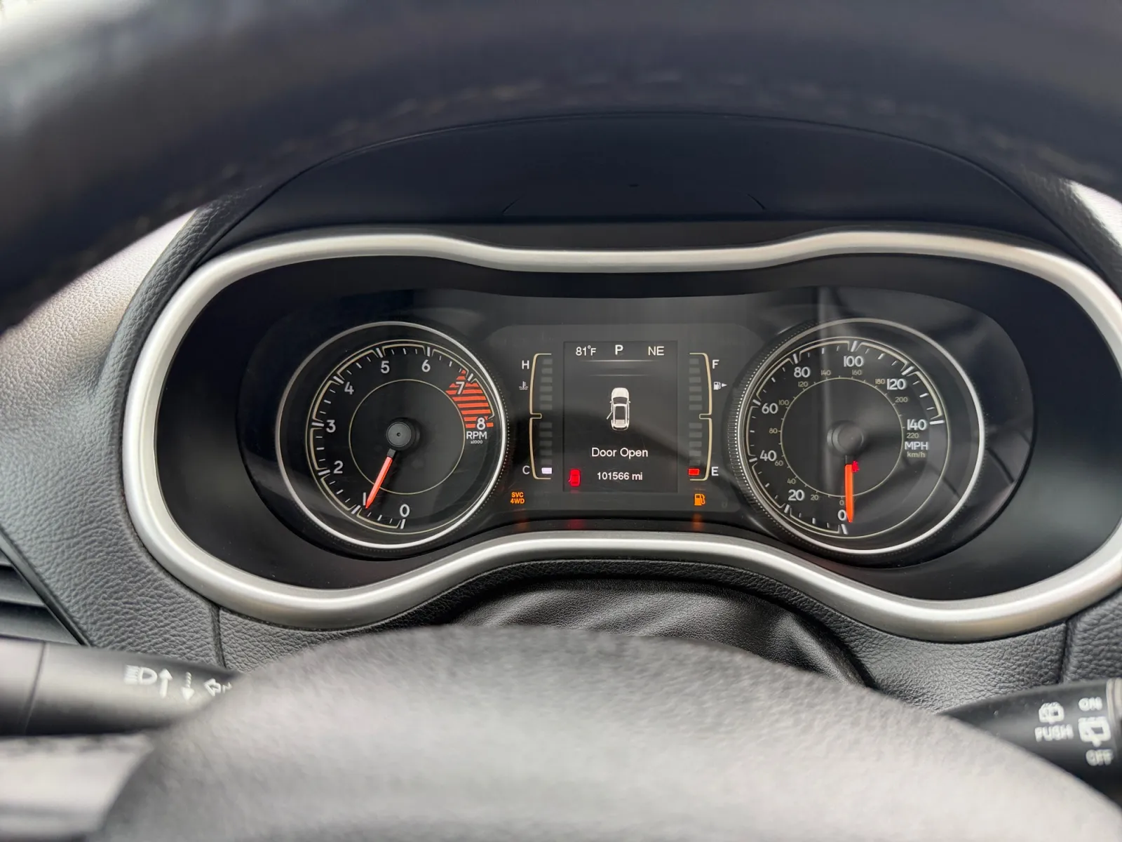 Jeep Cherokee photo 14