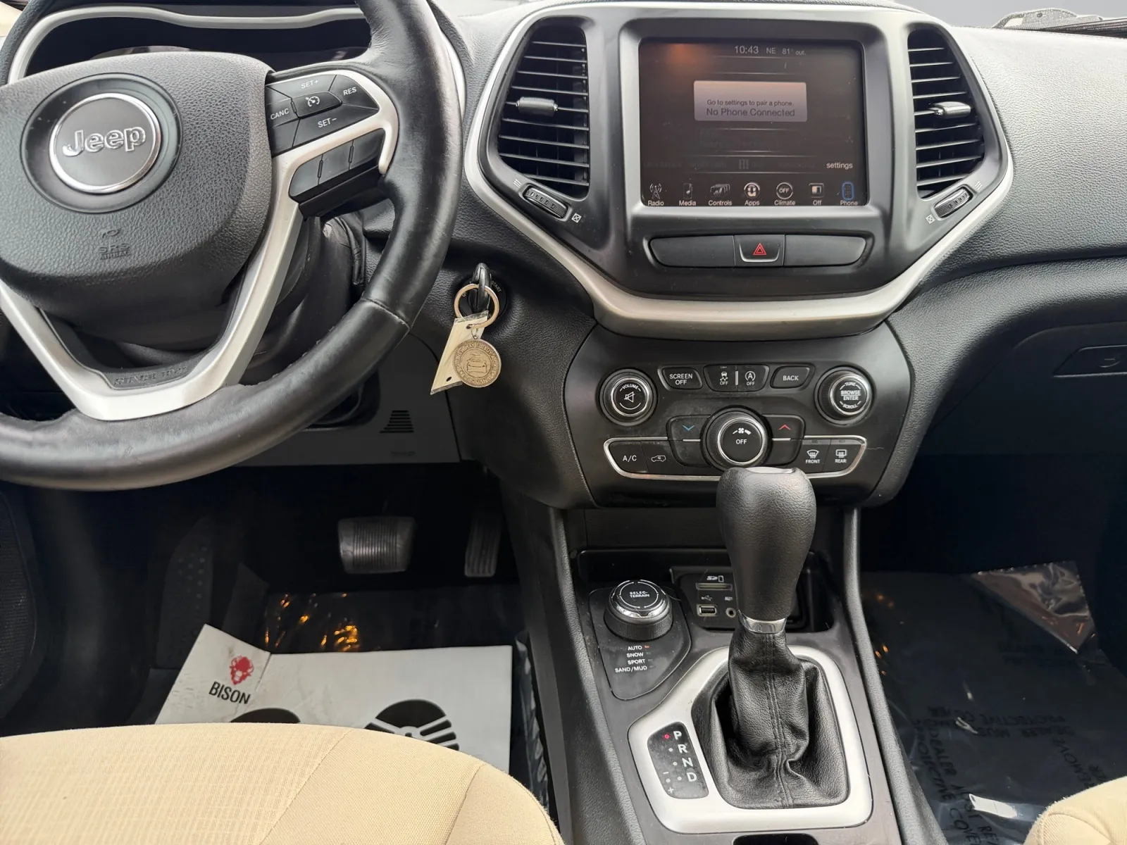 Jeep Cherokee photo 12