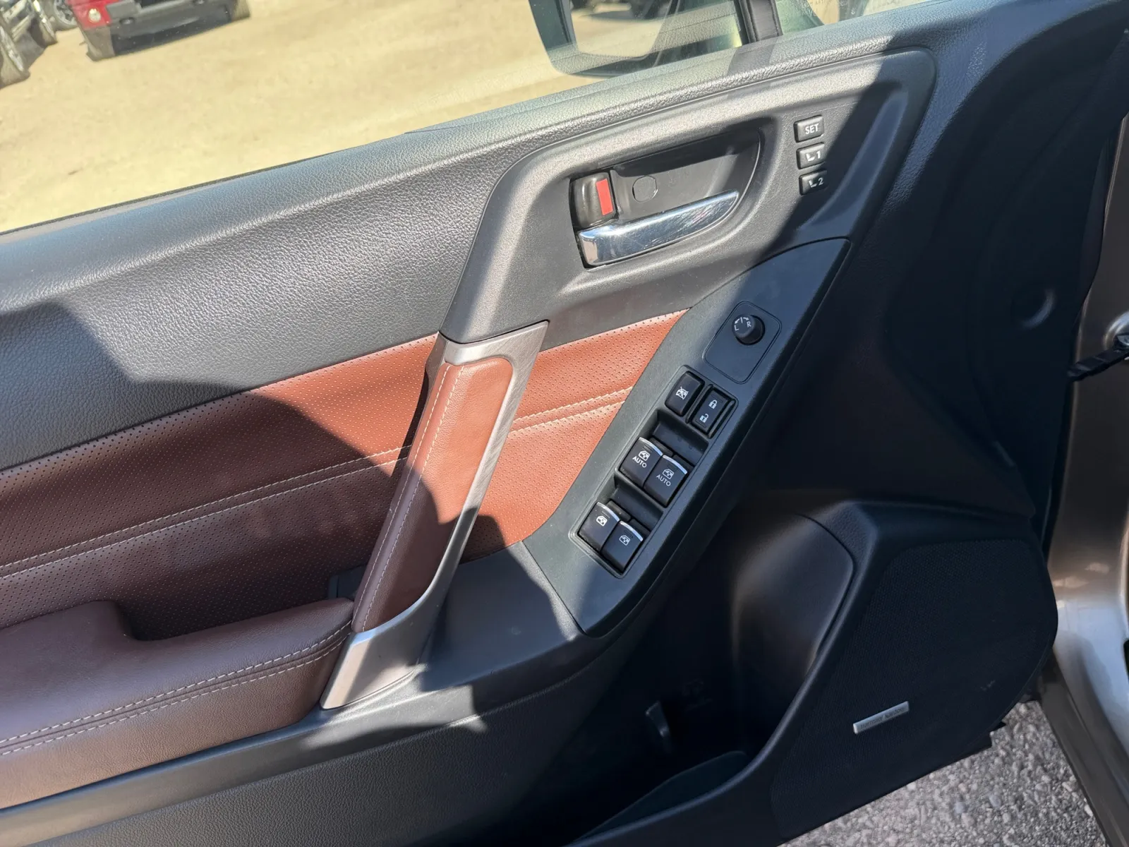 Subaru Forester photo 11