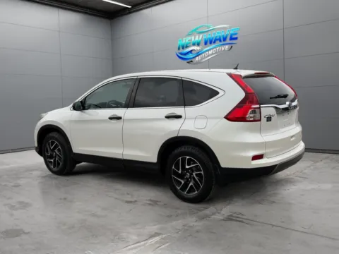 Another view of 2016 HONDA CR-V SE for sale in Denver, CO at New Wave Automotive