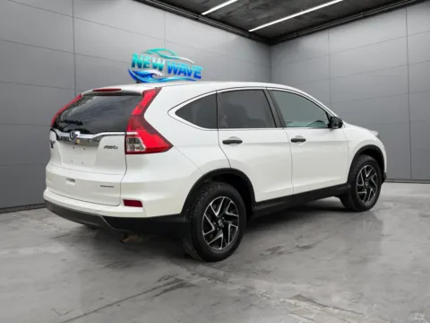 More photos of 2016 HONDA CR-V SE at New Wave Automotive, CO