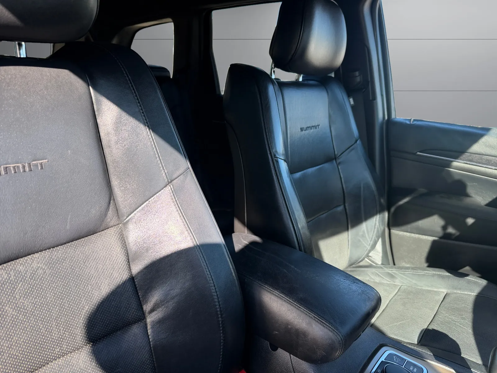 Jeep Grand Cherokee photo 18