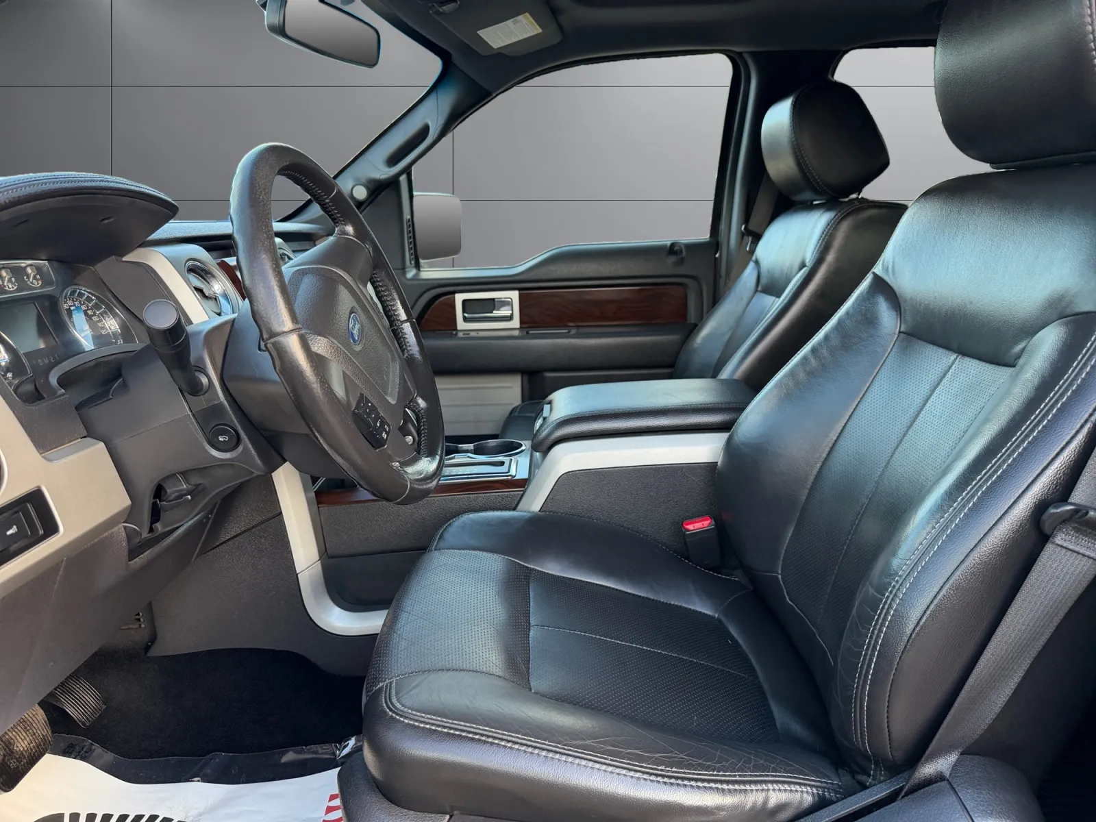 Ford F-150 photo 10