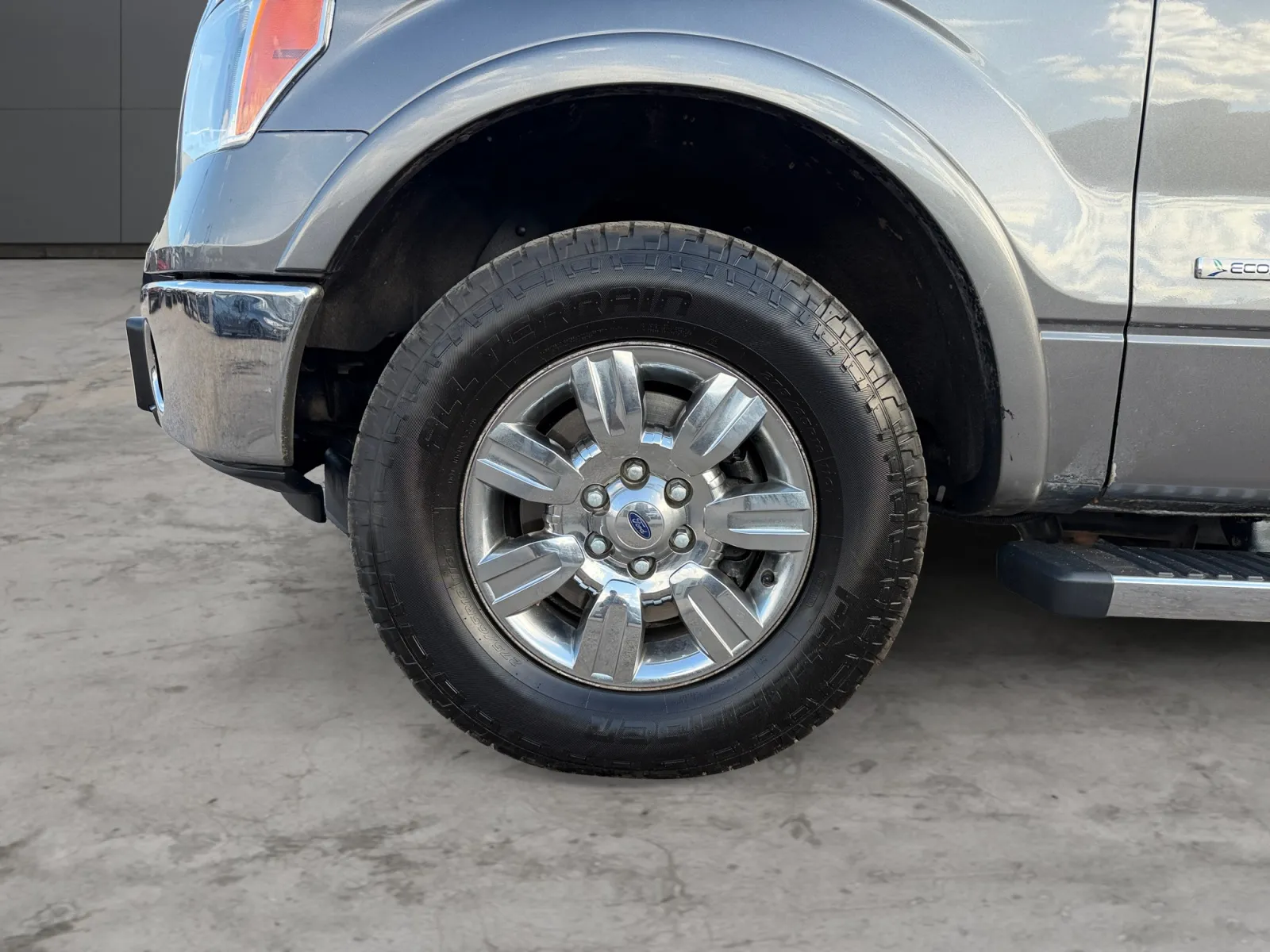 Ford F-150 photo 9