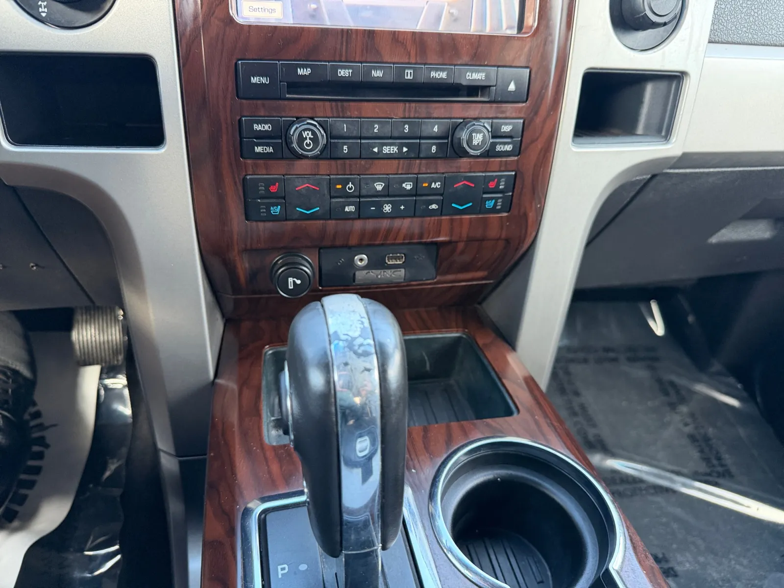 Ford F-150 photo 24