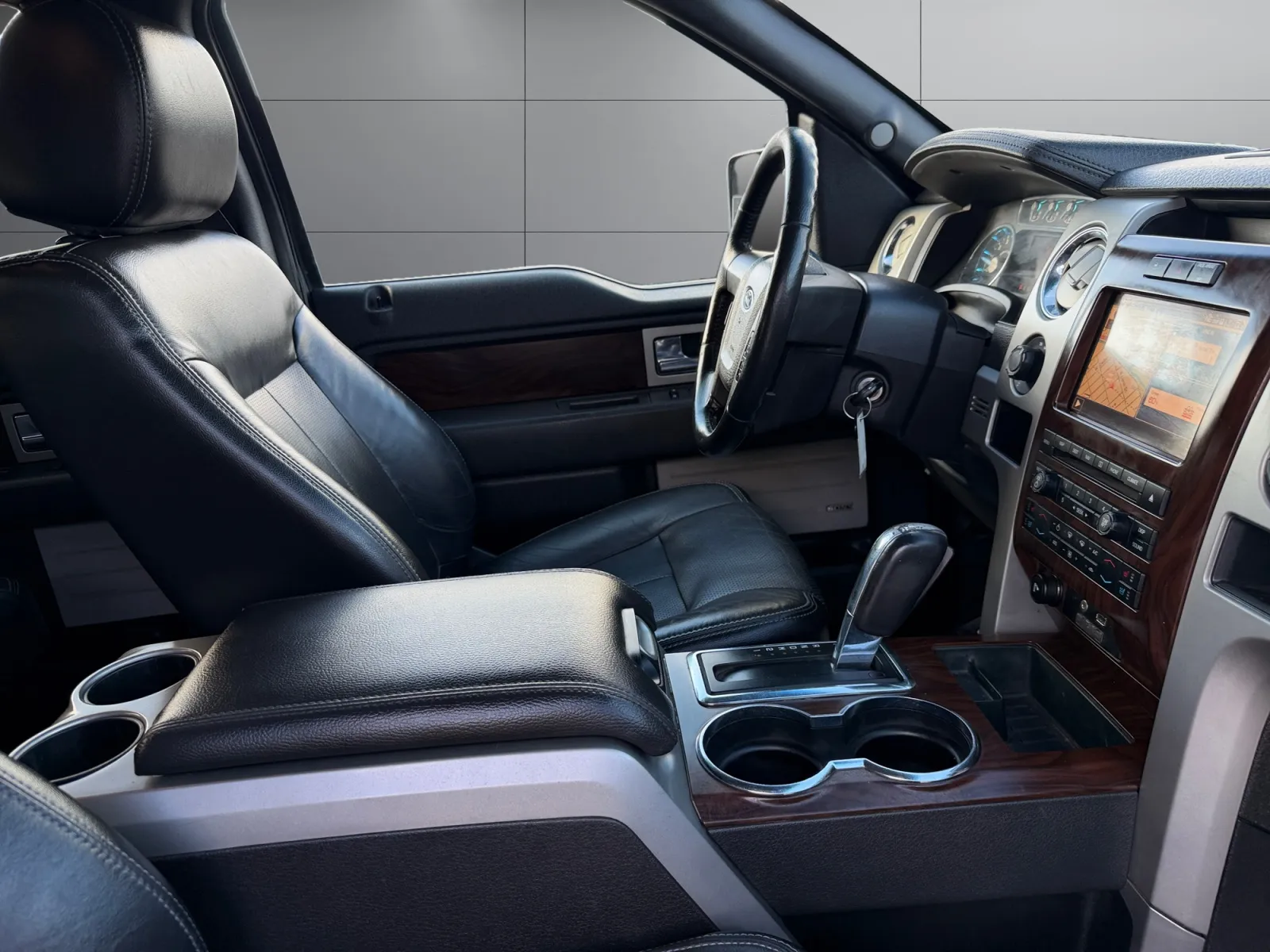 Ford F-150 photo 17