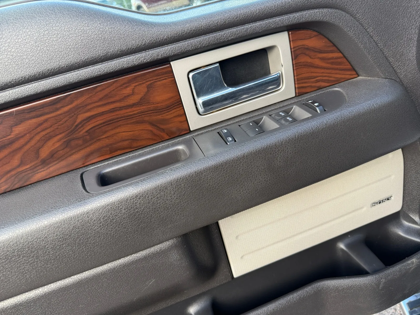 Ford F-150 photo 11